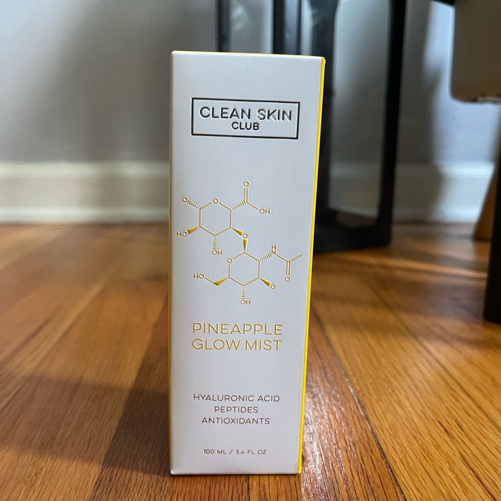 Clean Skin Club Pineapple Glow Mist